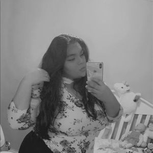 Meet your Posher, Mariela